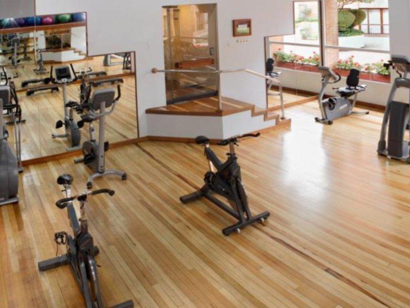 Hotel Estelar La Fontana Bogotá Exterior foto A gym in a hotel